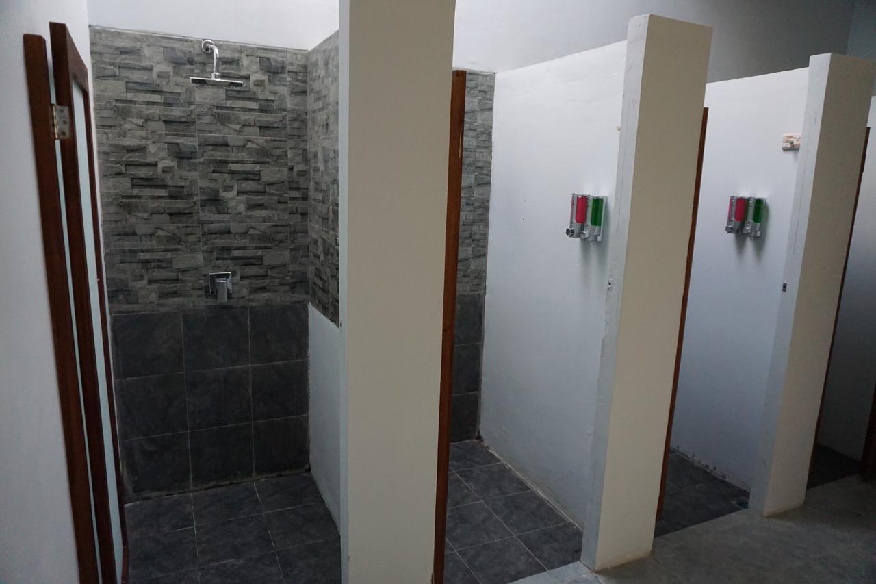 Atlas Gili Party Hostel غيلي تراوانغان المظهر الخارجي الصورة