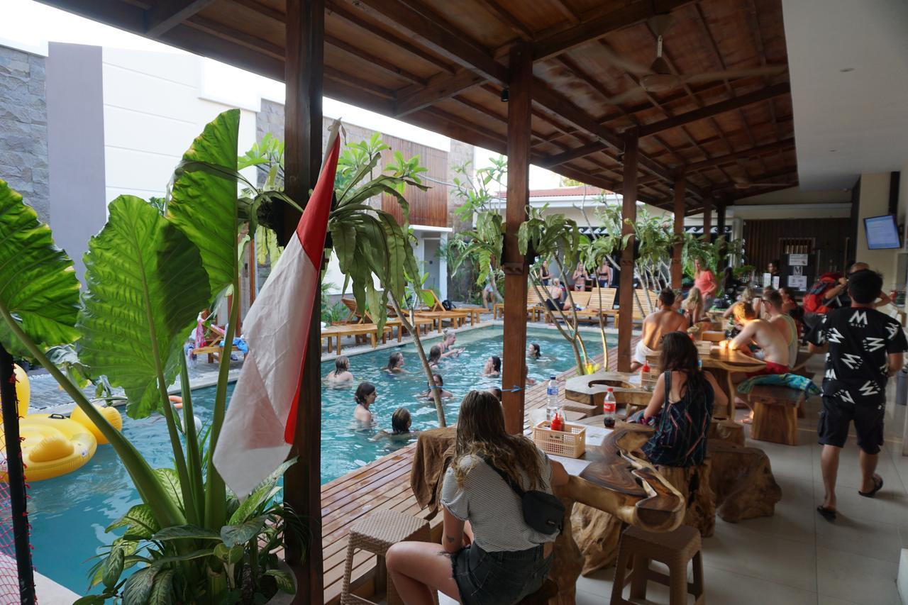 Atlas Gili Party Hostel غيلي تراوانغان المظهر الخارجي الصورة