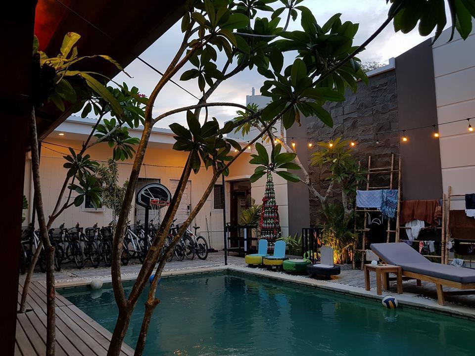 Atlas Gili Party Hostel غيلي تراوانغان المظهر الخارجي الصورة