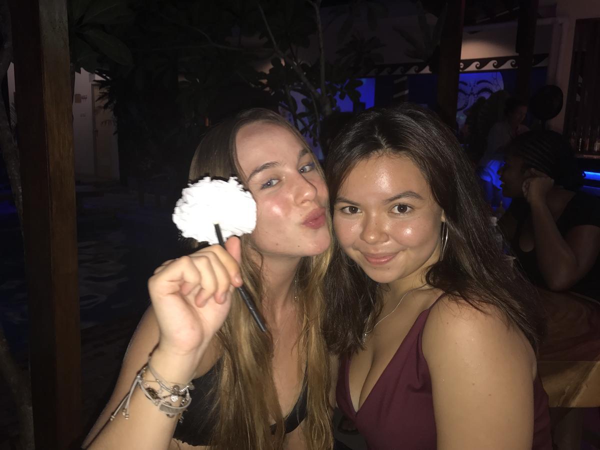 Atlas Gili Party Hostel غيلي تراوانغان المظهر الخارجي الصورة