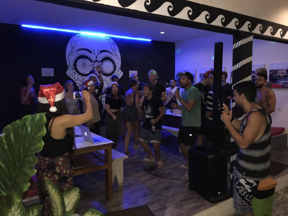 Atlas Gili Party Hostel غيلي تراوانغان المظهر الخارجي الصورة