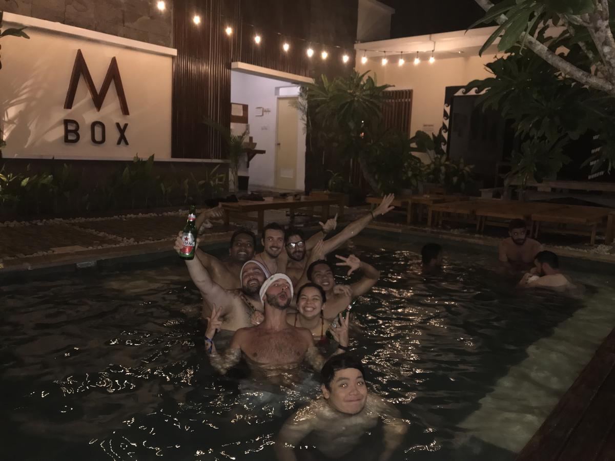 Atlas Gili Party Hostel غيلي تراوانغان المظهر الخارجي الصورة