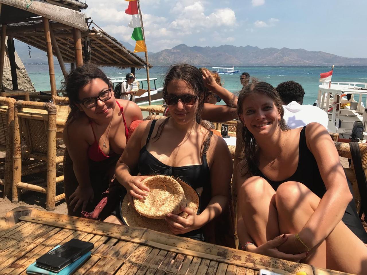 Atlas Gili Party Hostel غيلي تراوانغان المظهر الخارجي الصورة