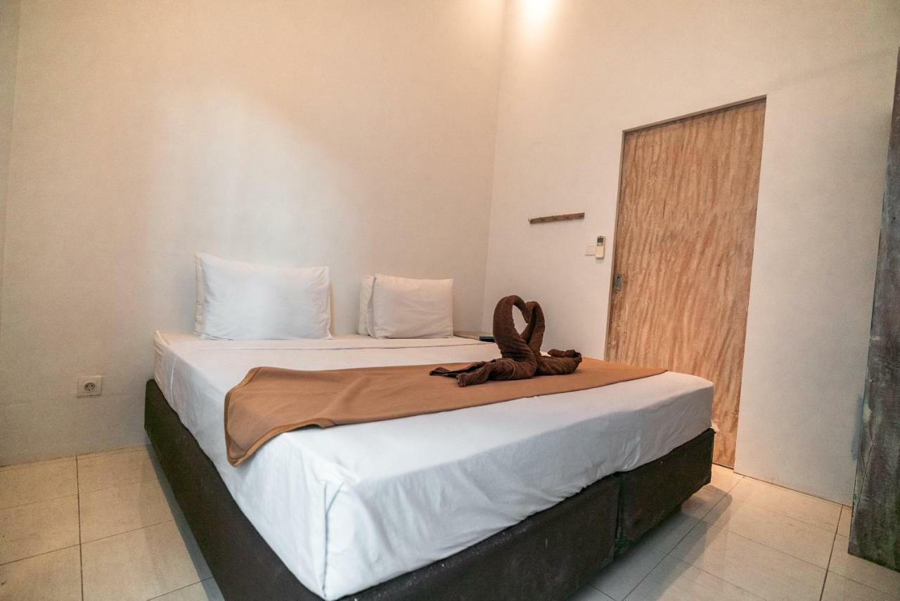 Atlas Gili Party Hostel غيلي تراوانغان المظهر الخارجي الصورة