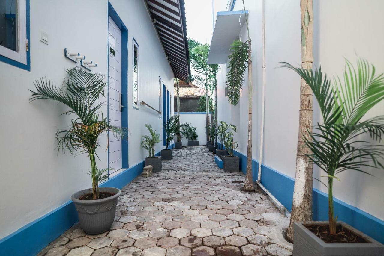 Atlas Gili Party Hostel غيلي تراوانغان المظهر الخارجي الصورة